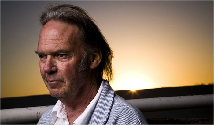 Neil Young: poslechněte si „nové“ album A Treasure